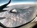 神神しい富士山の上空映像